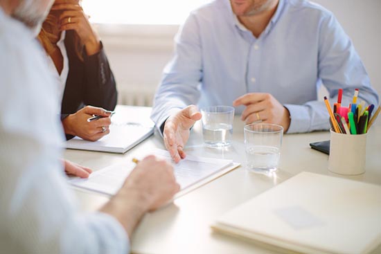 被隱瞞病情成年腫瘤患者/成年文盲是否可以由法定代理人代簽知情同意書(shū)？